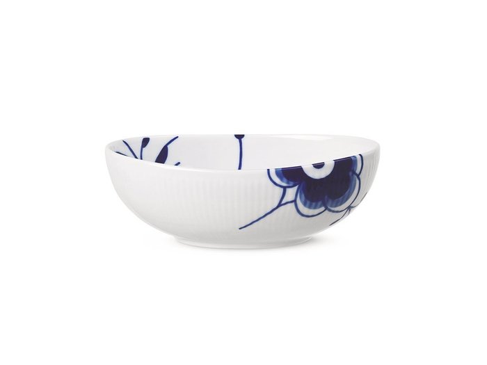 【ロイヤル コペンハーゲン/Royal Copenhagen / GOODS】のBlue Fluted Mega Oval Bowl / ブルーフルーテッド メガ オーバルボウル インテリア・キッズ・メンズ・レディースファッション・服の通販 founy(ファニー) https://founy.com/ 送料無料 Free Shipping コレクション Collection, Seasonal Line テーブル Table, Dining Table デザート Dessert, Sweet Treat ハンド Hand, Handmade フォルム Silhouette, Form モチーフ Motif, Design Theme 人気 Popular, Best Seller |ID: prp329100004946961 ipo3291000000037127253