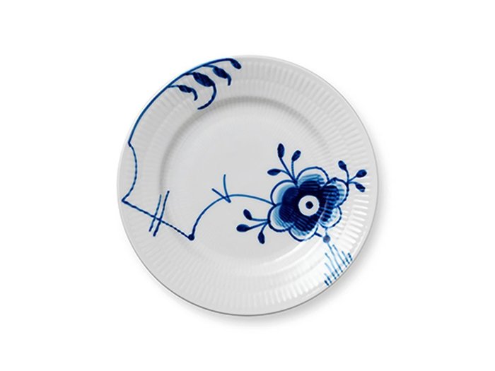 【ロイヤル コペンハーゲン/Royal Copenhagen / GOODS】のBlue Fluted Mega Plate 17 / ブルーフルーテッド メガ プレート 17cm インテリア・キッズ・メンズ・レディースファッション・服の通販 founy(ファニー) https://founy.com/ 送料無料 Free Shipping コレクション Collection, Seasonal Line テーブル Table, Dining Table ハンド Hand, Handmade プレート Plate, Dish モチーフ Motif, Design Theme 人気 Popular, Best Seller 皿 Plate, Dish |ID: prp329100004946985 ipo3291000000037127302