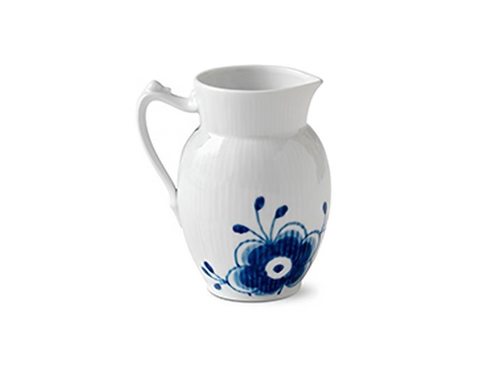 【ロイヤル コペンハーゲン/Royal Copenhagen / GOODS】のBlue Fluted Mega Jug S / ブルーフルーテッド メガ ジャグ S インテリア・キッズ・メンズ・レディースファッション・服の通販 founy(ファニー) https://founy.com/ 送料無料 Free Shipping コレクション Collection, Seasonal Line テーブル Table, Dining Table ハンド Hand, Handmade フラワー Flower, Floral モチーフ Motif, Design Theme 人気 Popular, Best Seller |ID: prp329100004946987 ipo3291000000037127307
