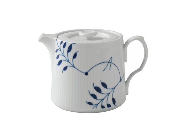 【ロイヤル コペンハーゲン/Royal Copenhagen / GOODS】のBlue Fluted Mega Teapot / ブルーフルーテッド メガ ティーポット 600ml インテリア・キッズ・メンズ・レディースファッション・服の通販 founy(ファニー) https://founy.com/ 送料無料 Free Shipping コレクション Collection, Seasonal Line シェイプ Shape, Slim Fit テーブル Table, Dining Table ハンド Hand, Handmade モダン Modern, Contemporary モチーフ Motif, Design Theme リーフ Leaf, Botanical Leaf 人気 Popular, Best Seller |ID: prp329100004946988 ipo3291000000037127309