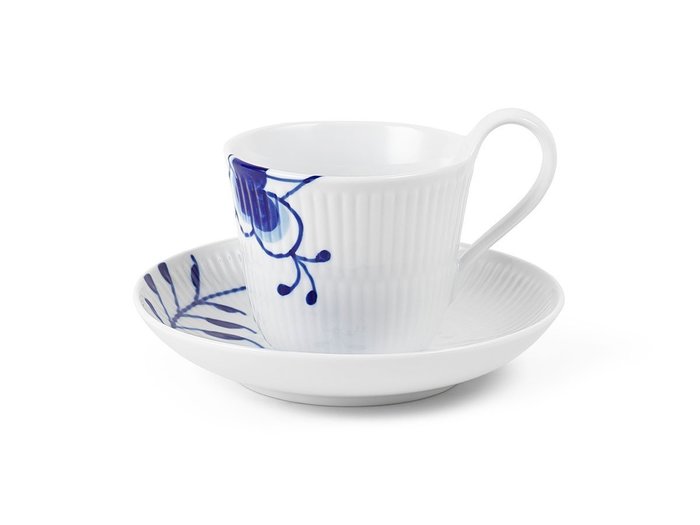 【ロイヤル コペンハーゲン/Royal Copenhagen / GOODS】のBlue Fluted Mega High Handle Cup & Saucer / ブルーフルーテッド メガ ハイハンドルカップ & ソーサー 240ml インテリア・キッズ・メンズ・レディースファッション・服の通販 founy(ファニー) https://founy.com/ 送料無料 Free Shipping おすすめ Recommended / Our Picks コレクション Collection, Seasonal Line テーブル Table, Dining Table ハンド Hand, Handmade モチーフ Motif, Design Theme 人気 Popular, Best Seller ビジネス 仕事 通勤 Business / Work / Commuting |ID: prp329100004946994 ipo3291000000037127321