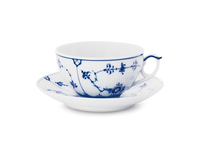 【ロイヤル コペンハーゲン/Royal Copenhagen / GOODS】のBlue Fluted Plain Tea Cup & Saucer / ブルーフルーテッド プレイン ティーカップ & ソーサー インテリア・キッズ・メンズ・レディースファッション・服の通販 founy(ファニー) https://founy.com/ 送料無料 Free Shipping エレガント 上品 Elegant クラシック Classic, Timeless Style コレクション Collection, Seasonal Line シンプル Simple, Minimal テーブル Table, Dining Table ハンド Hand, Handmade フォルム Silhouette, Form モチーフ Motif, Design Theme |ID: prp329100004947049 ipo3291000000037127503