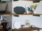 【ミシンポタリークリエーション/MISHIM POTTERY CREATION / GOODS】のStiLL round “year”plate S 2026 / スティル ラウンド イヤープレート S 2026(胡粉) 飾り皿として楽しむことができます。|ID: prp329100004947126 ipo3291000000037127698