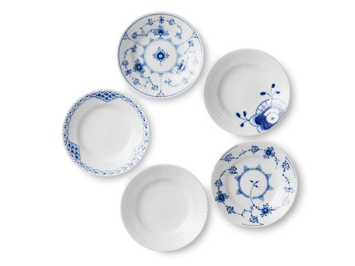 【ロイヤル コペンハーゲン/Royal Copenhagen / GOODS】のHistory mix Mini Plate Set / ヒストリーミックス ミニプレート 5柄セット インテリア・キッズ・メンズ・レディースファッション・服の通販 founy(ファニー) https://founy.com/ 送料無料 Free Shipping エレガント 上品 Elegant オイル Body Oil コレクション Collection, Seasonal Line テーブル Table, Dining Table ハンド Hand, Handmade プレート Plate, Dish ミックス Mix, Mixed Style 皿 Plate, Dish |ID: prp329100004947416 ipo3291000000037128680