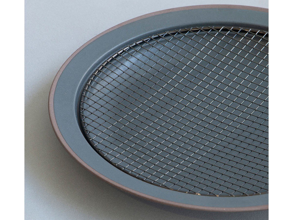 【キキメ/KIKIME / GOODS】のamime / アミメ プレート L 黒酸化網 インテリア・キッズ・メンズ・レディースファッション・服の通販 founy(ファニー) 　皿　Plate, Dish　テーブル　Table, Dining Table　なめらか　Smooth, Silky Texture　プレート　Plate, Dish　モダン　Modern, Contemporary　グレー|ID: prp329100004947423 ipo3291000000037128719