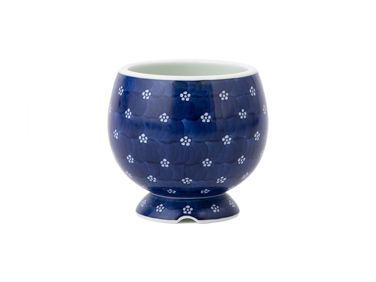 【源右衛門窯/Gen Emon Kiln / GOODS】の染付梅地紋 植木鉢 / 染付梅地紋 植木鉢 人気、トレンドファッション・服の通販 founy(ファニー) 　送料無料　Free Shipping　フォルム　Silhouette, Form　ホーム・キャンプ・アウトドア・お取り寄せ　Home Living / Home & Lifestyle / Camping Gear / Outdoor Camping　家具・インテリア　Home Furniture & Interior. Stylish & Functional Living Spaces　その他 インテリア雑貨、家具　Home Decor & Furniture Extras　 other-1|ID: prp329100004947804 ipo3291000000037130364