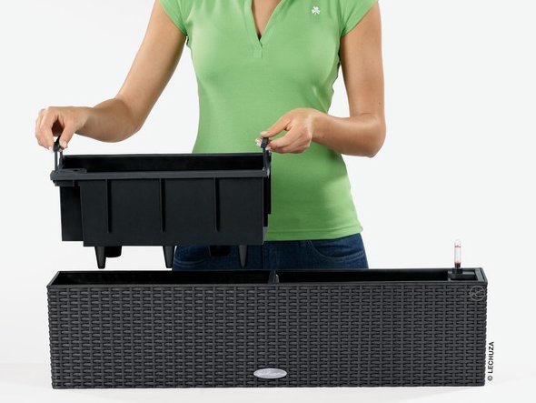 【レチューザ/Lechuza / GOODS】のCottage Balconera 80 / コテージ バルコネラ 80 底面灌水セット付 インテリア・キッズ・メンズ・レディースファッション・服の通販 founy(ファニー) 　ライナー　Liner, Inner Layer　送料無料　Free Shipping　おすすめ　Recommended / Our Picks　ホーム・キャンプ・アウトドア・お取り寄せ　Home Living / Home & Lifestyle / Camping Gear / Outdoor Camping　家具・インテリア　Home Furniture & Interior. Stylish & Functional Living Spaces　その他 インテリア雑貨、家具　Home Decor & Furniture Extras　ライナーは取り外せる仕様のため、観葉植物のお手入れや移動の際にも便利です。|ID: prp329100004947991 ipo3291000000037131438