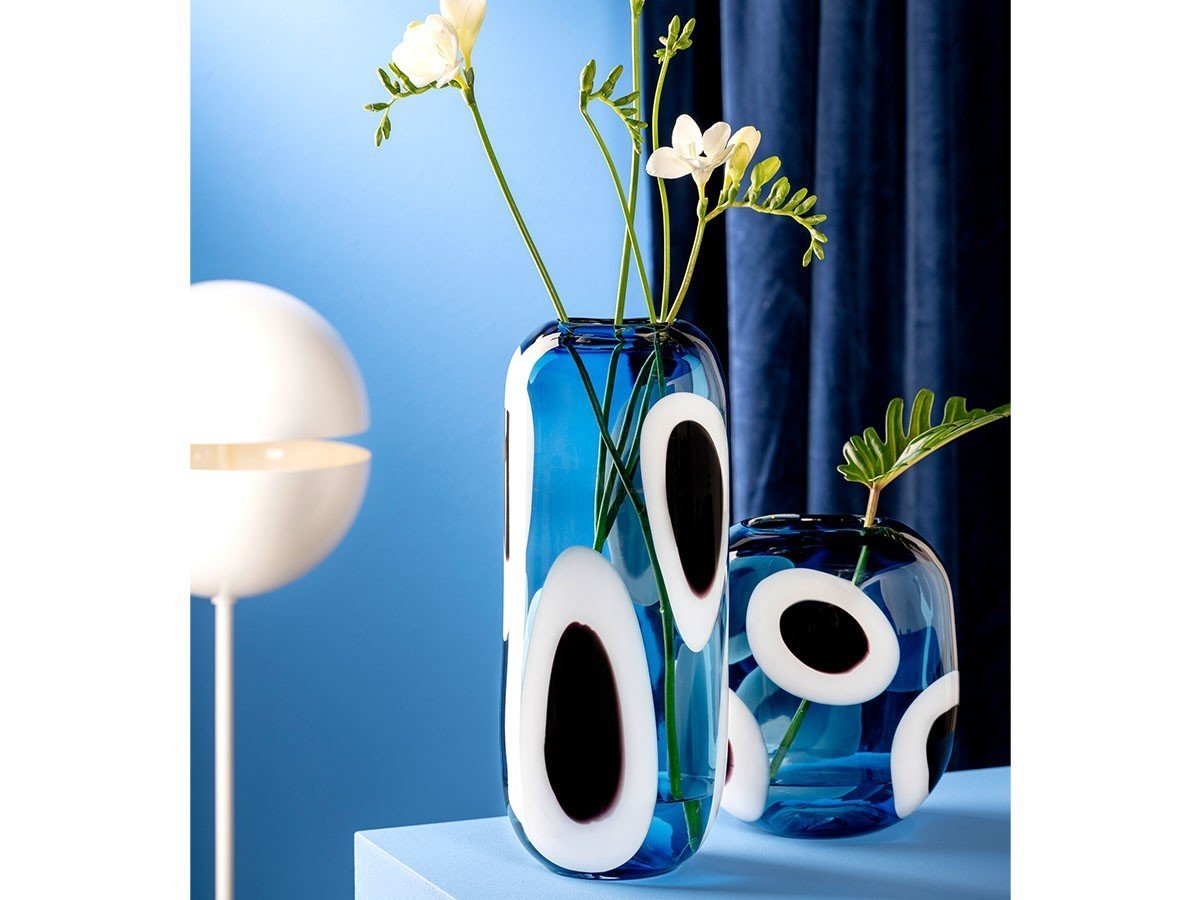 【レオナルド/LEONARDO / GOODS】のOCCHI BLU Vase / オーキ ブルー ベース 高さ35cm インテリア・キッズ・メンズ・レディースファッション・服の通販 founy(ファニー) 　送料無料　Free Shipping　オーバル　Oval Design　ガラス　Glass, Glassware　フォルム　Silhouette, Form　フラワー　Flower, Floral　ホーム・キャンプ・アウトドア・お取り寄せ　Home Living / Home & Lifestyle / Camping Gear / Outdoor Camping　家具・インテリア　Home Furniture & Interior. Stylish & Functional Living Spaces　その他 インテリア雑貨、家具　Home Decor & Furniture Extras　左:本商品、右:高さ違いの「21cm」|ID: prp329100004948194 ipo3291000000037132475