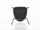 【ヴィトラ/Vitra / GOODS】のMoca / モカ スタッキングした際に表面を傷つけないように、裏にはスタッキングプロテクターを備えています。|ID: prp329100004967705 ipo3291000000037260656