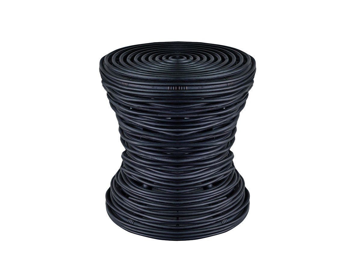 【シカダ シツライ ラタン/SHIKADA SHITSURAI RATTAN / GOODS】のKK Series Spiral Stool / 隈研吾シリーズ スパイラルスツール インテリア・キッズ・メンズ・レディースファッション・服の通販 founy(ファウニー) 　送料無料　Free Shipping　フォルム　Silhouette, Form　モダン　Modern, Contemporary　ラタン　Rattan, Woven Rattan　ランダム　Random, Irregular　ホーム・キャンプ・アウトドア・お取り寄せ　Home Living / Home & Lifestyle / Camping Gear / Outdoor Camping　家具・インテリア　Home Furniture & Interior. Stylish & Functional Living Spaces　チェア・椅子　Seating & Chairs　スツール・バースツール　Stools & Bar Stools　ブラック|ID: prp329100004967757 ipo3291000000037260855