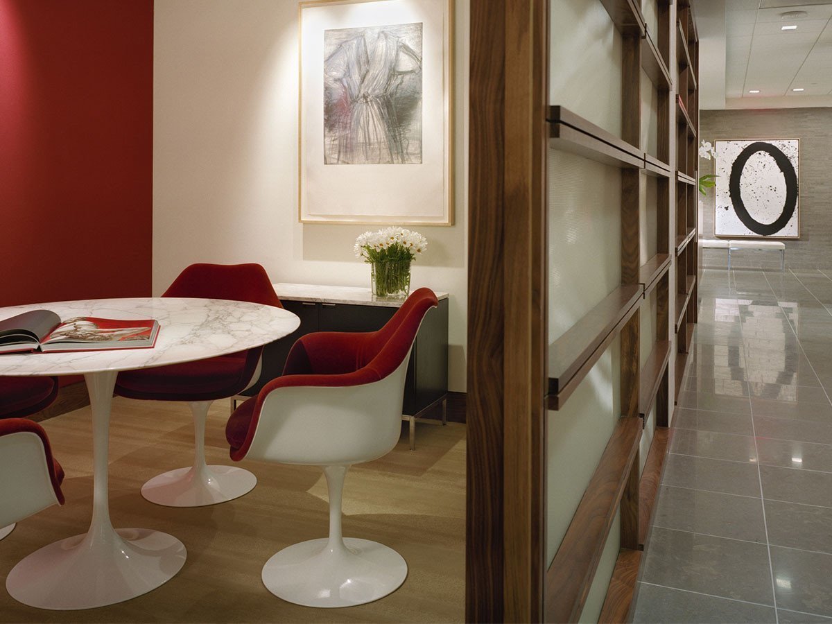 【ノル/Knoll / GOODS】のSaarinen Collection Tulip Arm Chair / サーリネン コレクション チューリップ アームチェア インテリア・キッズ・メンズ・レディースファッション・服の通販 founy(ファニー) 　コレクション　Collection, Seasonal Line　チューリップ　Tube, Tube Top　テーブル　Table, Dining Table　フォルム　Silhouette, Form　送料無料　Free Shipping　ホーム・キャンプ・アウトドア・お取り寄せ　Home Living / Home & Lifestyle / Camping Gear / Outdoor Camping　家具・インテリア　Home Furniture & Interior. Stylish & Functional Living Spaces　チェア・椅子　Seating & Chairs　ダイニングチェア・木製チェア　Dining Chairs　ホーム・キャンプ・アウトドア・お取り寄せ　Home Living / Home & Lifestyle / Camping Gear / Outdoor Camping　家具・インテリア　Home Furniture & Interior. Stylish & Functional Living Spaces　チェア・椅子　Seating & Chairs　アームチェア・アクセントチェア　Armchairs & Accent Chairs　参考イメージ|ID: prp329100004968282 ipo3291000000037262667