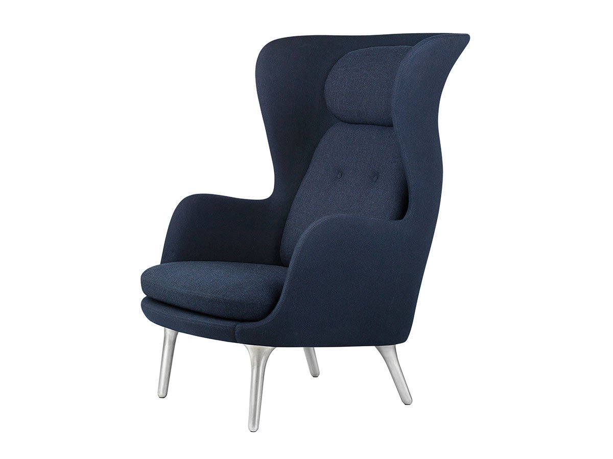 【フリッツ ハンセン/FRITZ HANSEN / GOODS】のRO / ロオチェア ラウンジチェア サテン仕上アルミ製ベース JH1 インテリア・キッズ・メンズ・レディースファッション・服の通販 founy(ファウニー) 　クッション　Cushion, Throw Pillow　グラス　Glass, Eyewear　サテン　Satin, Glossy Fabric　テーブル　Table, Dining Table　ファブリック　Fabric, Textile　フォルム　Silhouette, Form　フォーム　Form　おすすめ　Recommended / Our Picks　ホーム・キャンプ・アウトドア・お取り寄せ　Home Living / Home & Lifestyle / Camping Gear / Outdoor Camping　家具・インテリア　Home Furniture & Interior. Stylish & Functional Living Spaces　チェア・椅子　Seating & Chairs　ラウンジチェア・リクライナー　Lounge Chairs / Recliners　シェル:FAME / 66061、クッション:CANVAS / 794 ダークブルー|ID: prp329100004968382 ipo3291000000037262956