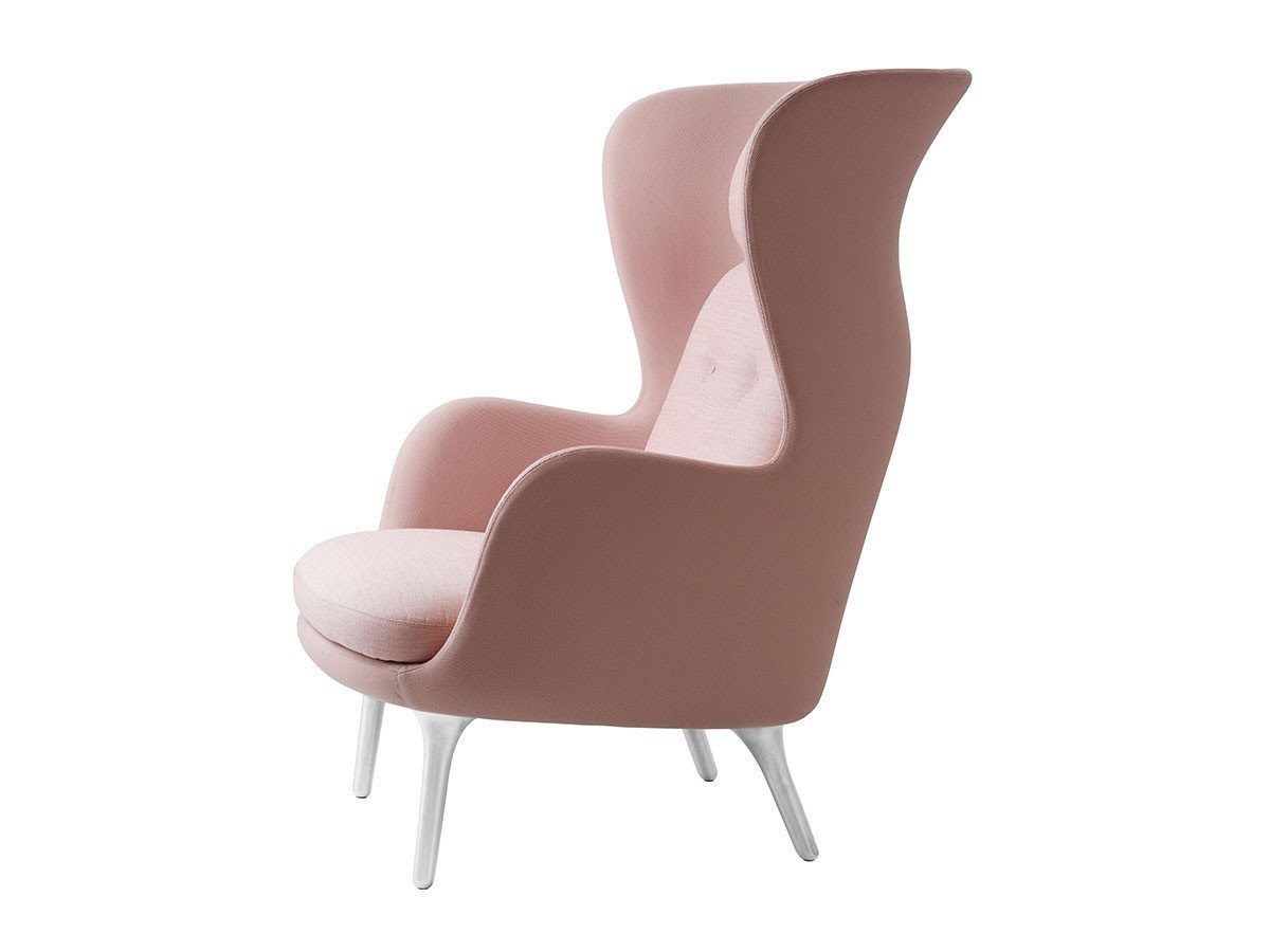 【フリッツ ハンセン/FRITZ HANSEN / GOODS】のRO / ロオチェア ラウンジチェア サテン仕上アルミ製ベース JH1 インテリア・キッズ・メンズ・レディースファッション・服の通販 founy(ファウニー) 　クッション　Cushion, Throw Pillow　グラス　Glass, Eyewear　サテン　Satin, Glossy Fabric　テーブル　Table, Dining Table　ファブリック　Fabric, Textile　フォルム　Silhouette, Form　フォーム　Form　おすすめ　Recommended / Our Picks　ホーム・キャンプ・アウトドア・お取り寄せ　Home Living / Home & Lifestyle / Camping Gear / Outdoor Camping　家具・インテリア　Home Furniture & Interior. Stylish & Functional Living Spaces　チェア・椅子　Seating & Chairs　ラウンジチェア・リクライナー　Lounge Chairs / Recliners　シェル:STEELCUT / 605、クッション:CANVAS / 0614 ライトピンク|ID: prp329100004968382 ipo3291000000037262959