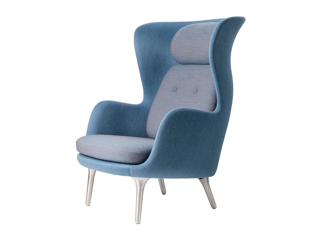【フリッツ ハンセン/FRITZ HANSEN / GOODS】のRO / ロオチェア ラウンジチェア サテン仕上アルミ製ベース JH1 インテリア・キッズ・メンズ・レディースファッション・服の通販 founy(ファウニー) 　クッション　Cushion, Throw Pillow　グラス　Glass, Eyewear　サテン　Satin, Glossy Fabric　テーブル　Table, Dining Table　ファブリック　Fabric, Textile　フォルム　Silhouette, Form　フォーム　Form　おすすめ　Recommended / Our Picks　ホーム・キャンプ・アウトドア・お取り寄せ　Home Living / Home & Lifestyle / Camping Gear / Outdoor Camping　家具・インテリア　Home Furniture & Interior. Stylish & Functional Living Spaces　チェア・椅子　Seating & Chairs　ラウンジチェア・リクライナー　Lounge Chairs / Recliners　シェル:MOOD / 4102、クッション:CANVAS / 734 ライトブルー|ID: prp329100004968382 ipo3291000000037262961