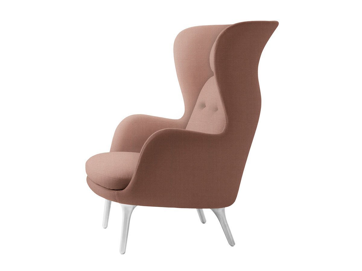 【フリッツ ハンセン/FRITZ HANSEN / GOODS】のRO / ロオチェア ラウンジチェア サテン仕上アルミ製ベース JH1 インテリア・キッズ・メンズ・レディースファッション・服の通販 founy(ファウニー) 　クッション　Cushion, Throw Pillow　グラス　Glass, Eyewear　サテン　Satin, Glossy Fabric　テーブル　Table, Dining Table　ファブリック　Fabric, Textile　フォルム　Silhouette, Form　フォーム　Form　おすすめ　Recommended / Our Picks　ホーム・キャンプ・アウトドア・お取り寄せ　Home Living / Home & Lifestyle / Camping Gear / Outdoor Camping　家具・インテリア　Home Furniture & Interior. Stylish & Functional Living Spaces　チェア・椅子　Seating & Chairs　ラウンジチェア・リクライナー　Lounge Chairs / Recliners　張地:1130 ライトレッドユニ(クリスチャンハウン)|ID: prp329100004968382 ipo3291000000037262965
