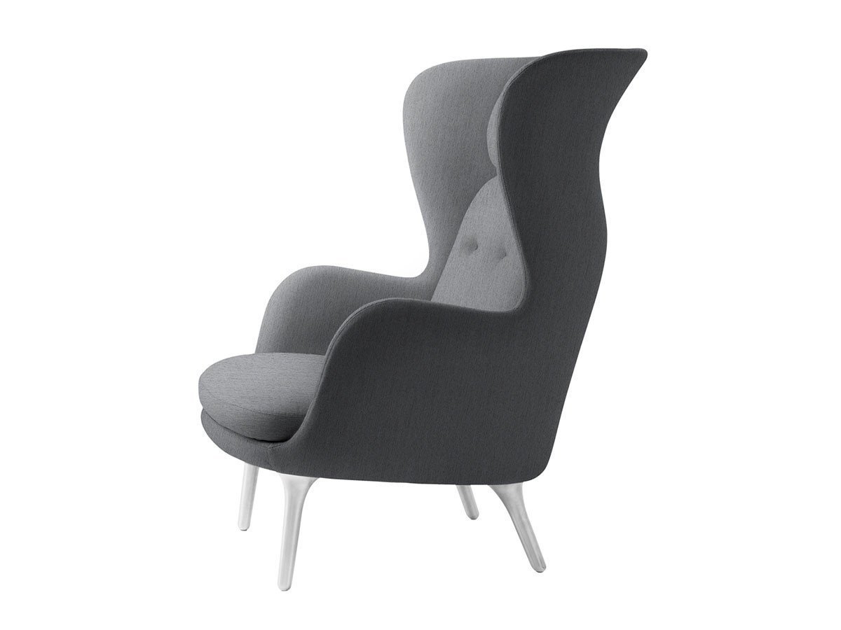 【フリッツ ハンセン/FRITZ HANSEN / GOODS】のRO / ロオチェア ラウンジチェア サテン仕上アルミ製ベース JH1 インテリア・キッズ・メンズ・レディースファッション・服の通販 founy(ファウニー) 　クッション　Cushion, Throw Pillow　グラス　Glass, Eyewear　サテン　Satin, Glossy Fabric　テーブル　Table, Dining Table　ファブリック　Fabric, Textile　フォルム　Silhouette, Form　フォーム　Form　おすすめ　Recommended / Our Picks　ホーム・キャンプ・アウトドア・お取り寄せ　Home Living / Home & Lifestyle / Camping Gear / Outdoor Camping　家具・インテリア　Home Furniture & Interior. Stylish & Functional Living Spaces　チェア・椅子　Seating & Chairs　ラウンジチェア・リクライナー　Lounge Chairs / Recliners　張地:1171 ライトグレー(クリスチャンハウン)|ID: prp329100004968382 ipo3291000000037262981
