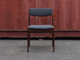 【リ ストア フィクスチャー ユナイテッドアローズ/RE : Store Fixture UNITED ARROWS LTD. / GOODS】のDining Chair Fabric Backrest / ダイニングチェア ファブリック E 大人の最旬トレンドファッション＆コーディネート founy(ファウニー) ウッド Wooden Design クラシック Classic, Timeless Style シンプル Simple, Minimal ダメージ Distressed, Destroyed ファブリック Fabric, Textile フォルム Silhouette, Form フレーム Frame, Outline エレガント 上品 Elegant ホーム・キャンプ・アウトドア・お取り寄せ Home Living / Home & Lifestyle / Camping Gear / Outdoor Camping 家具・インテリア Home Furniture & Interior. Stylish & Functional Living Spaces チェア・椅子 Seating & Chairs ダイニングチェア・木製チェア Dining Chairs |ID:prp329100004968448