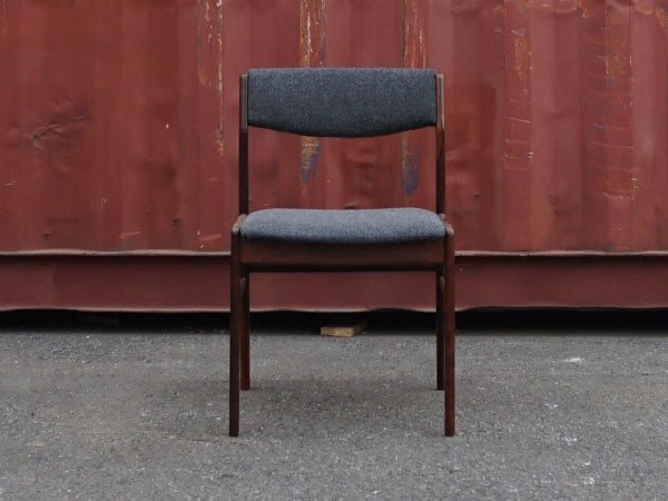 【リ ストア フィクスチャー ユナイテッドアローズ/RE : Store Fixture UNITED ARROWS LTD. / GOODS】のDining Chair Fabric Backrest / ダイニングチェア ファブリック E インテリア・キッズ・メンズ・レディースファッション・服の通販 founy(ファウニー) 　ウッド　Wooden Design　クラシック　Classic, Timeless Style　シンプル　Simple, Minimal　ダメージ　Distressed, Destroyed　ファブリック　Fabric, Textile　フォルム　Silhouette, Form　フレーム　Frame, Outline　エレガント 上品　Elegant　ホーム・キャンプ・アウトドア・お取り寄せ　Home Living / Home & Lifestyle / Camping Gear / Outdoor Camping　家具・インテリア　Home Furniture & Interior. Stylish & Functional Living Spaces　チェア・椅子　Seating & Chairs　ダイニングチェア・木製チェア　Dining Chairs　-|ID: prp329100004968448 ipo3291000000037263157