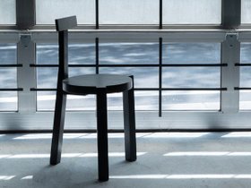 【マルセナリア バラウナ/Marcenaria Barauna / GOODS】のCarbon Girafa Chair / カーボン ジラファ チェア 大人の最旬トレンドファッション&コーディネート founy(ファウニー) フォルム Silhouette, Form ホーム・キャンプ・アウトドア・お取り寄せ Home Living / Home & Lifestyle / Camping Gear / Outdoor Camping 家具・インテリア Home Furniture & Interior. Stylish & Functional Living Spaces チェア・椅子 Seating & Chairs ダイニングチェア・木製チェア Dining Chairs |ID:prp329100004968602
