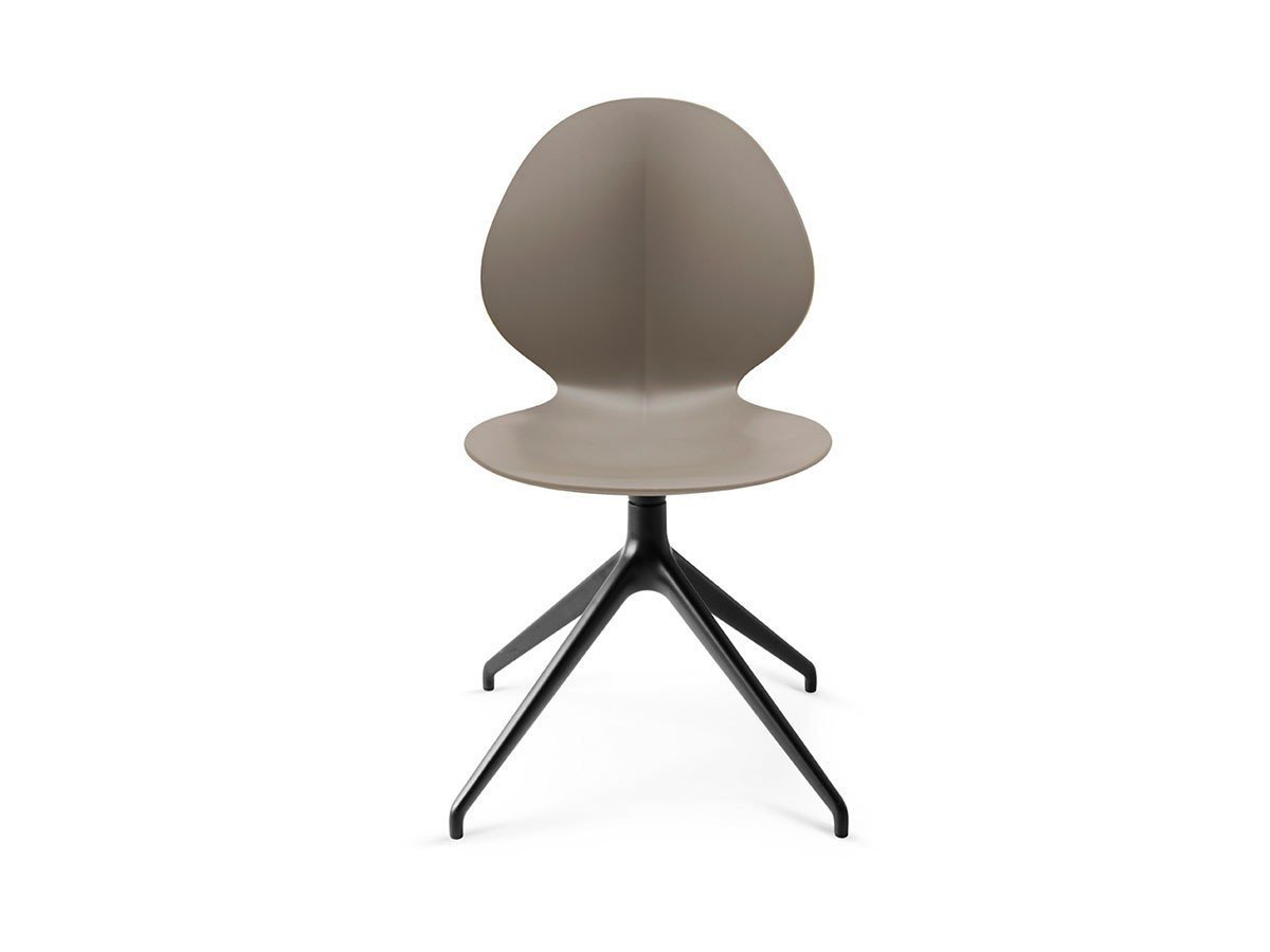 【カリガリス/Calligaris / GOODS】のBASIL / バジル 樹脂シート CS/1856 180 インテリア・キッズ・メンズ・レディースファッション・服の通販 founy(ファウニー) 　送料無料　Free Shipping　モチーフ　Motif, Design Theme　ホーム・キャンプ・アウトドア・お取り寄せ　Home Living / Home & Lifestyle / Camping Gear / Outdoor Camping　家具・インテリア　Home Furniture & Interior. Stylish & Functional Living Spaces　チェア・椅子　Seating & Chairs　ダイニングチェア・木製チェア　Dining Chairs　シートP900 マットトープ、脚部P15 マットブラック|ID: prp329100004968670 ipo3291000000037263923