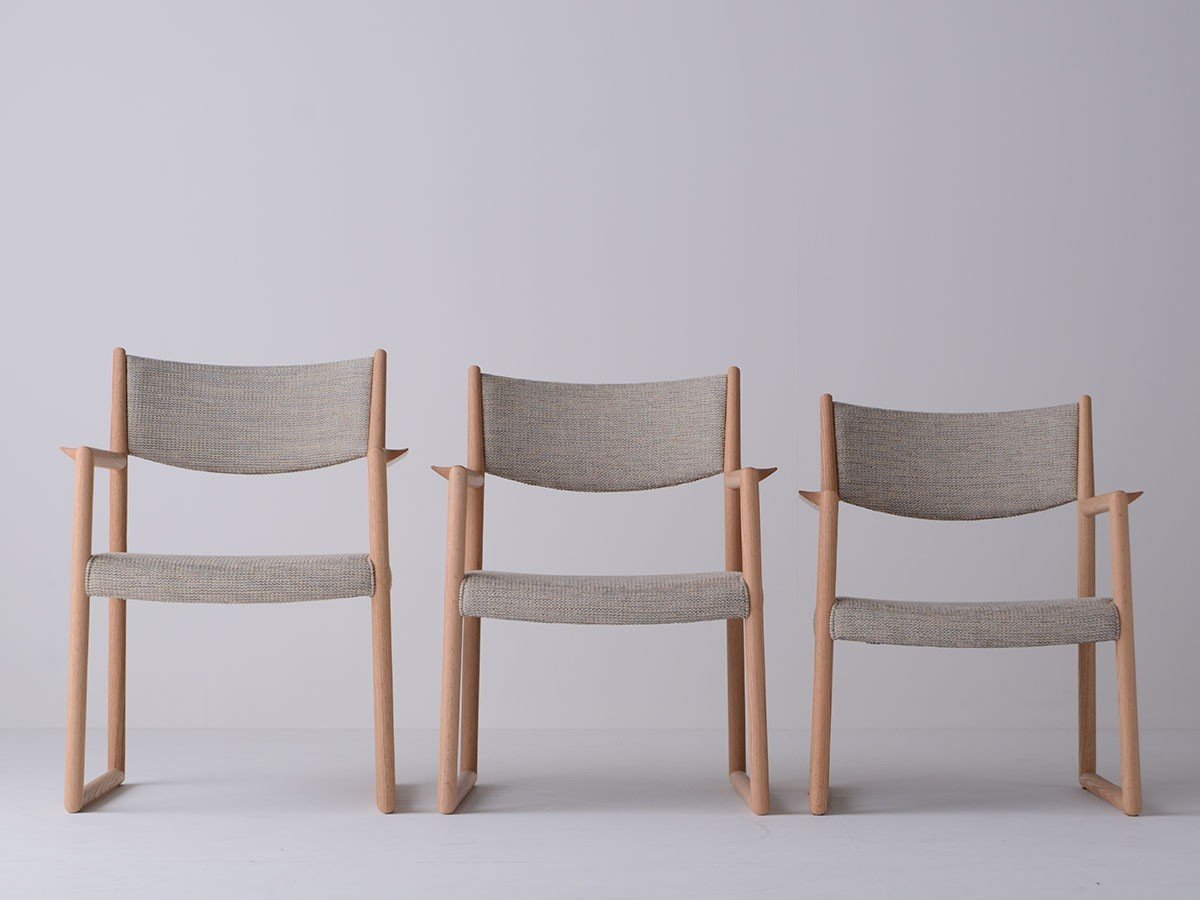 【日進木工/NISSHIN MOKKOU / GOODS】のSLOW Living Dining Armchair / スロウ リビングダイニング アームチェア インテリア・キッズ・メンズ・レディースファッション・服の通販 founy(ファウニー) 　送料無料　Free Shipping　軽量　Lightweight, Ultra Light　ホーム・キャンプ・アウトドア・お取り寄せ　Home Living / Home & Lifestyle / Camping Gear / Outdoor Camping　家具・インテリア　Home Furniture & Interior. Stylish & Functional Living Spaces　チェア・椅子　Seating & Chairs　ダイニングチェア・木製チェア　Dining Chairs　ホーム・キャンプ・アウトドア・お取り寄せ　Home Living / Home & Lifestyle / Camping Gear / Outdoor Camping　家具・インテリア　Home Furniture & Interior. Stylish & Functional Living Spaces　チェア・椅子　Seating & Chairs　アームチェア・アクセントチェア　Armchairs & Accent Chairs　ホーム・キャンプ・アウトドア・お取り寄せ　Home Living / Home & Lifestyle / Camping Gear / Outdoor Camping　家具・インテリア　Home Furniture & Interior. Stylish & Functional Living Spaces　チェア・椅子　Seating & Chairs　ローチェア・和風座椅子　Floor & Low Chairs　左から:ダイニング アームチェア、本商品、ローリビングダイニング アームチェア|ID: prp329100004968824 ipo3291000000037264464