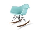 【ハーマンミラー/Herman Miller / GOODS】のEames Molded Plastic Arm Shell Chair / イームズ プラスチックアームシェルチェア ロッカーベース RAR. 大人の最旬トレンドファッション＆コーディネート founy(ファウニー) シンプル Simple, Minimal 人気 Popular, Best Seller フォルム Silhouette, Form ホーム・キャンプ・アウトドア・お取り寄せ Home Living / Home & Lifestyle / Camping Gear / Outdoor Camping 家具・インテリア Home Furniture & Interior. Stylish & Functional Living Spaces チェア・椅子 Seating & Chairs ロッキングチェア・ゆりかご椅子 Rocking Chairs & Gliders thumbnail シェルアクアスカイ、ベースブラック、ウッドウォールナット|ID: prp329100004968909 ipo3291000000037264767