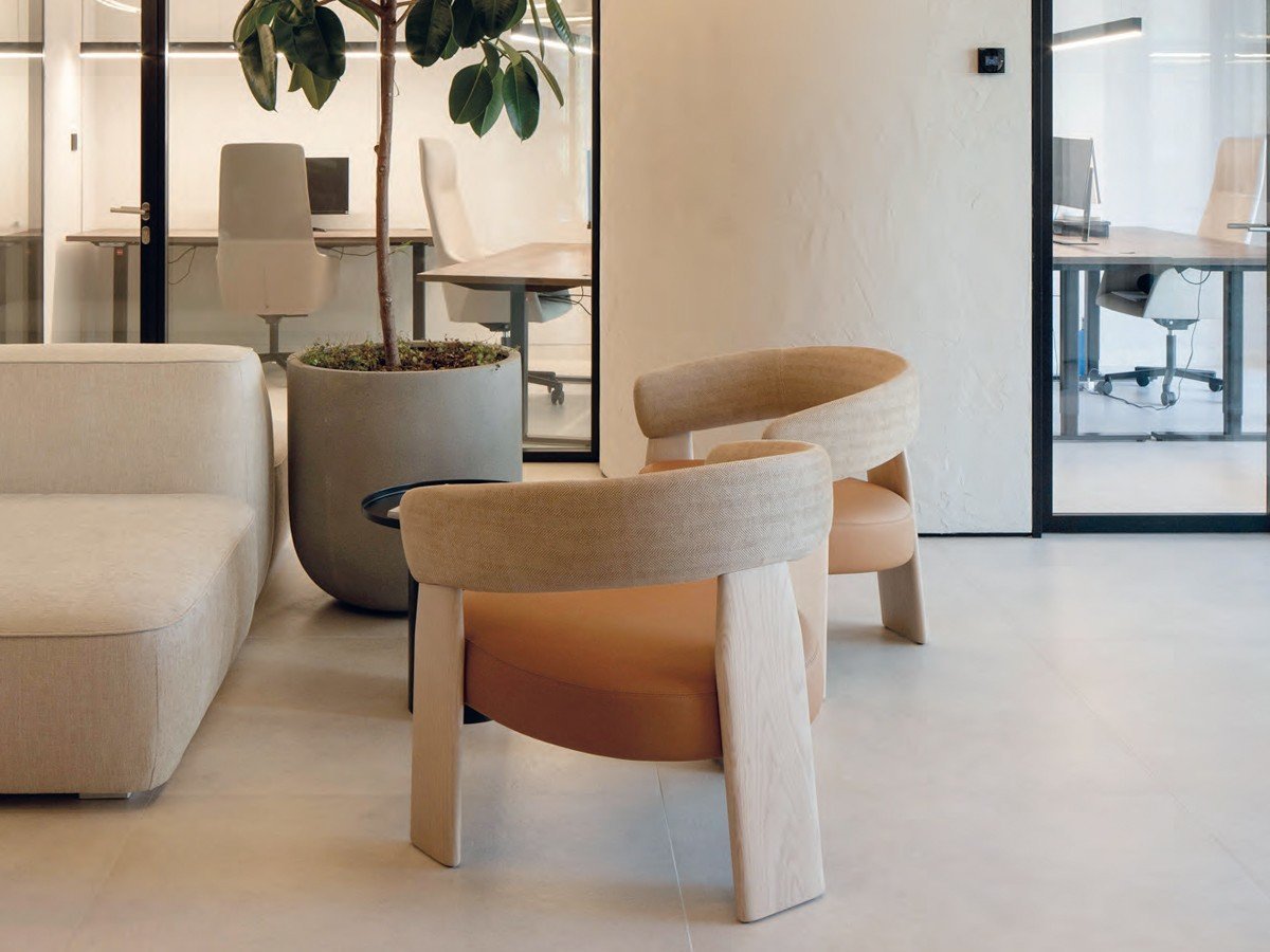 【アンドリュー ワールド/Andreu World / GOODS】のOru Chair Lounge Chair Upholstered Seat and Back / オル チェア BU2277 ラウンジチェア 張背座 インテリア・キッズ・メンズ・レディースファッション・服の通販 founy(ファウニー) 　ファブリック　Fabric, Textile　フォーム　Form　ホーム・キャンプ・アウトドア・お取り寄せ　Home Living / Home & Lifestyle / Camping Gear / Outdoor Camping　家具・インテリア　Home Furniture & Interior. Stylish & Functional Living Spaces　チェア・椅子　Seating & Chairs　ラウンジチェア・リクライナー　Lounge Chairs / Recliners　参考イメージ|ID: prp329100004968951 ipo3291000000037264972