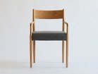 【イカサ/IKASAS / GOODS】のSUIPPO ARM CHAIR / スイッポ アームチェア フレーム:オーク、張地:V64|ID: prp329100004969078 ipo3291000000037265923