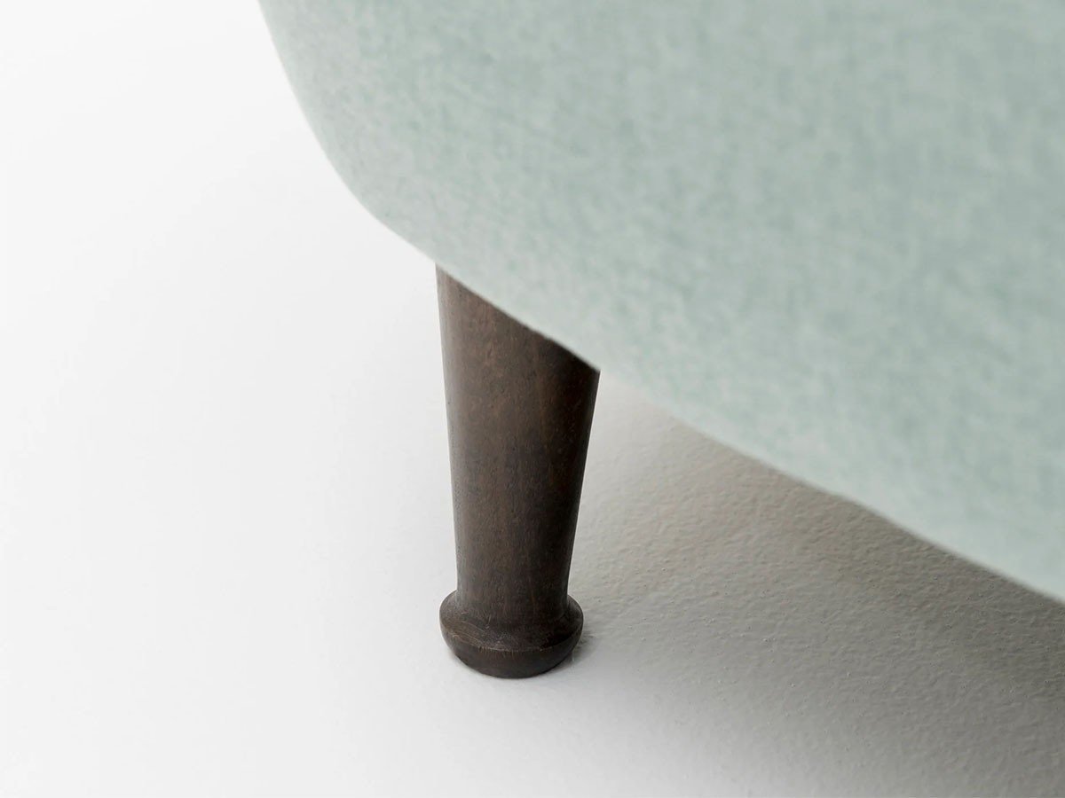 【コンプレックス/COMPLEX / GOODS】のMURANO MIYAKO THREE SEAT SOFA / ムラノ ミヤコ スリーシートソファ インテリア・キッズ・メンズ・レディースファッション・服の通販 founy(ファウニー) 　ホーム・キャンプ・アウトドア・お取り寄せ　Home Living / Home & Lifestyle / Camping Gear / Outdoor Camping　家具・インテリア　Home Furniture & Interior. Stylish & Functional Living Spaces　ソファー　Couches & Sofas　脚部チャコールブラウン|ID: prp329100004969322 ipo3291000000037268000