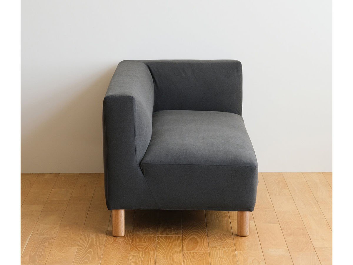 【フライミー ヴェール/FLYMEe vert / GOODS】のCOCCO ONE ARM SOFA / コッコ ワンアームソファ 140 ハイタイプ インテリア・キッズ・メンズ・レディースファッション・服の通販 founy(ファウニー) 　ホーム・キャンプ・アウトドア・お取り寄せ　Home Living / Home & Lifestyle / Camping Gear / Outdoor Camping　家具・インテリア　Home Furniture & Interior. Stylish & Functional Living Spaces　ソファー　Couches & Sofas　張地:ラムース チャコール(ランク4)、アーム位置:左アーム、脚部:オーク|ID: prp329100004969345 ipo3291000000037268171