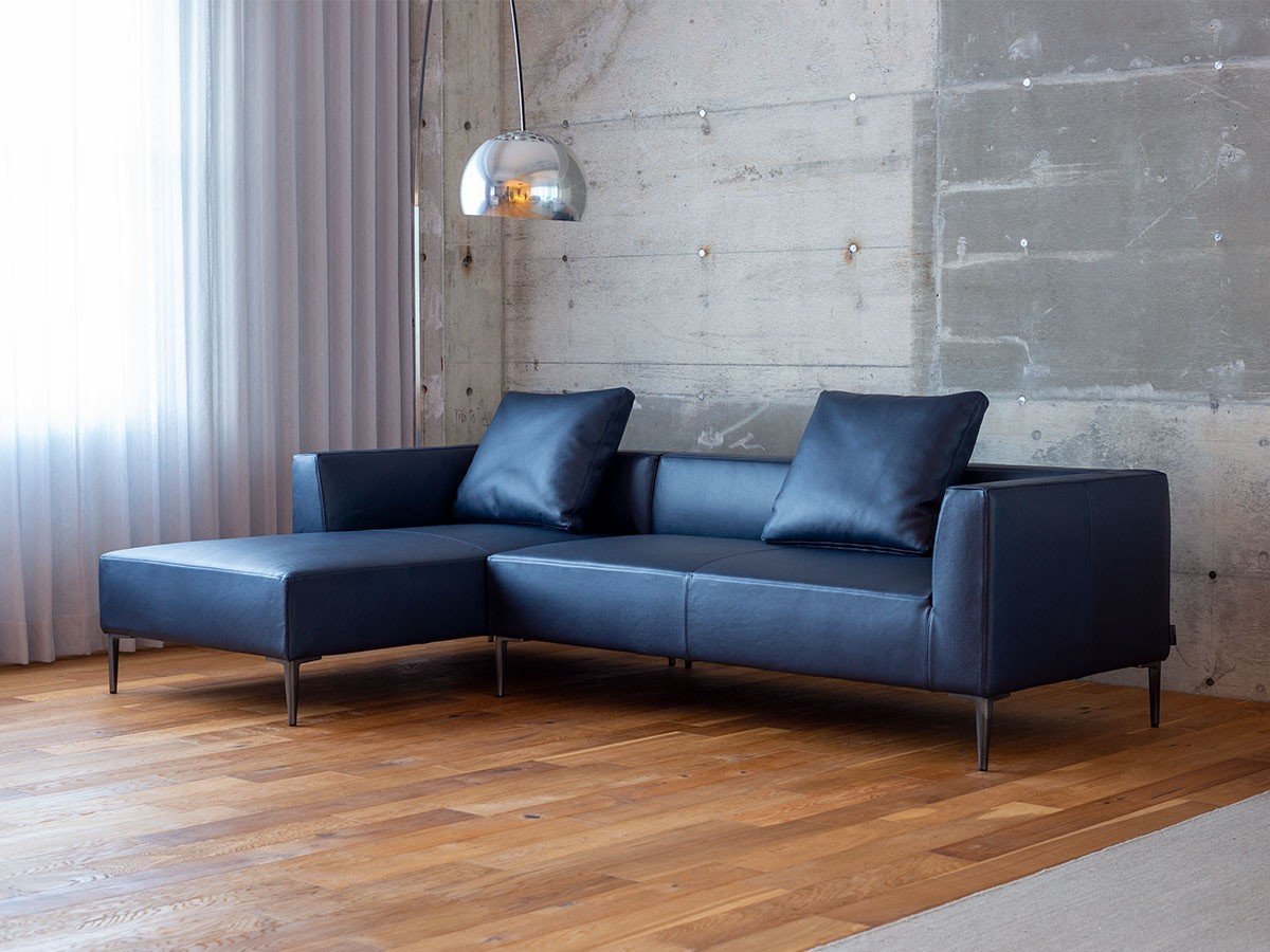 【ヌースプロジェクツ/NOUS PROJECTS / GOODS】のDIPHDA ONE-ARM COUCH / ディフダ ワンアームカウチ インテリア・キッズ・メンズ・レディースファッション・服の通販 founy(ファウニー) 　おすすめ　Recommended / Our Picks　クッション　Cushion, Throw Pillow　シンプル　Simple, Minimal　スプリング　Spring, Spring Collection　スリム　Slim, Slim Fit　フォルム　Silhouette, Form　ホーム・キャンプ・アウトドア・お取り寄せ　Home Living / Home & Lifestyle / Camping Gear / Outdoor Camping　家具・インテリア　Home Furniture & Interior. Stylish & Functional Living Spaces　その他 インテリア雑貨、家具　Home Decor & Furniture Extras　同シリーズの「コーナーソファ」と組み合わせたイメージ|ID: prp329100004969440 ipo3291000000037268854