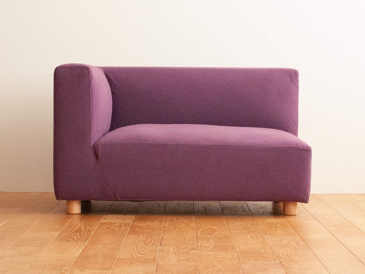 【フライミー ヴェール/FLYMEe vert / GOODS】のCOCCO ONE ARM SOFA / コッコ ワンアームソファ 105 ロータイプ インテリア・キッズ・メンズ・レディースファッション・服の通販 founy(ファウニー) 　コンパクト　Compact, Small Size　セパレート　Separate, Two-Piece　ホーム・キャンプ・アウトドア・お取り寄せ　Home Living / Home & Lifestyle / Camping Gear / Outdoor Camping　家具・インテリア　Home Furniture & Interior. Stylish & Functional Living Spaces　ソファー　Couches & Sofas　張地:ラムース パープル(ランク4)、アーム位置:右アーム、脚部:チェリー|ID: prp329100004969480 ipo3291000000037269105