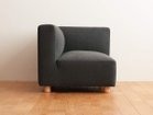 【フライミー ヴェール/FLYMEe vert / GOODS】のCOCCO ONE ARM SOFA / コッコ ワンアームソファ 105 ロータイプ 大人の最旬トレンドファッション＆コーディネート founy(ファウニー) コンパクト Compact, Small Size セパレート Separate, Two-Piece ホーム・キャンプ・アウトドア・お取り寄せ Home Living / Home & Lifestyle / Camping Gear / Outdoor Camping 家具・インテリア Home Furniture & Interior. Stylish & Functional Living Spaces ソファー Couches & Sofas thumbnail 張地:ラムース チャコール(ランク4)、アーム位置:左アーム、脚部:チェリー|ID: prp329100004969480 ipo3291000000037269106