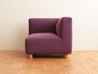 【フライミー ヴェール/FLYMEe vert / GOODS】のCOCCO ONE ARM SOFA / コッコ ワンアームソファ 105 ロータイプ 大人の最旬トレンドファッション＆コーディネート founy(ファウニー) コンパクト Compact, Small Size セパレート Separate, Two-Piece ホーム・キャンプ・アウトドア・お取り寄せ Home Living / Home & Lifestyle / Camping Gear / Outdoor Camping 家具・インテリア Home Furniture & Interior. Stylish & Functional Living Spaces ソファー Couches & Sofas thumbnail 張地:ラムース パープル(ランク4)、アーム位置:右アーム、脚部:チェリー|ID: prp329100004969480 ipo3291000000037269107
