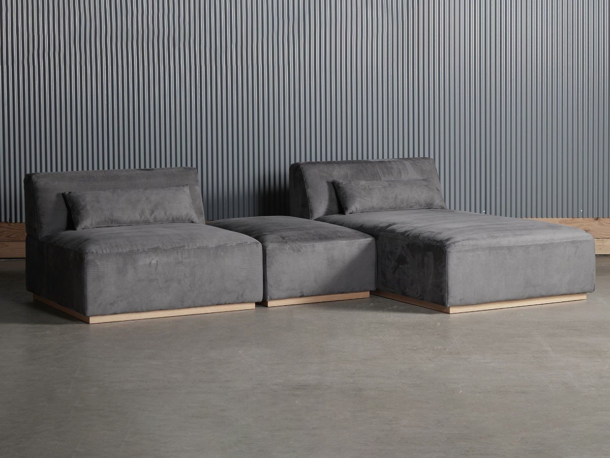 【ボンド/bond / GOODS】のTHEO Sofa / テオソファ シェーズロング インテリア・キッズ・メンズ・レディースファッション・服の通販 founy(ファウニー) 　コンパクト　Compact, Small Size　ファブリック　Fabric, Textile　フィット　Fit, Slim Fit　モダン　Modern, Contemporary　エレガント 上品　Elegant　ホーム・キャンプ・アウトドア・お取り寄せ　Home Living / Home & Lifestyle / Camping Gear / Outdoor Camping　家具・インテリア　Home Furniture & Interior. Stylish & Functional Living Spaces　ソファー　Couches & Sofas　張地:ストーングレー|ID: prp329100004969503 ipo3291000000037269300
