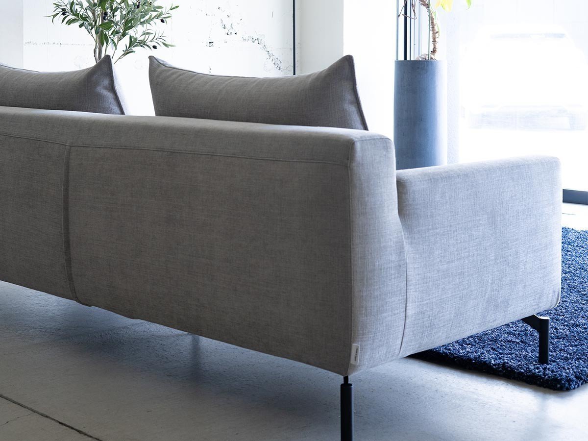 【フランネルソファ/FLANNEL SOFA / GOODS】のLENIS 2.5P SOFA / レニス 2.5人掛けソファ インテリア・キッズ・メンズ・レディースファッション・服の通販 founy(ファウニー) 　クッション　Cushion, Throw Pillow　シンプル　Simple, Minimal　スタンダード　Standard, Basic　パイピング　Piping, Trim Design　フォルム　Silhouette, Form　ポケット　Pocket, Pocket Detail　モダン　Modern, Contemporary　リラックス　Relax, Relaxed Fit　ホーム・キャンプ・アウトドア・お取り寄せ　Home Living / Home & Lifestyle / Camping Gear / Outdoor Camping　家具・インテリア　Home Furniture & Interior. Stylish & Functional Living Spaces　ソファー　Couches & Sofas　参考イメージ|ID: prp329100004969602 ipo3291000000037269967