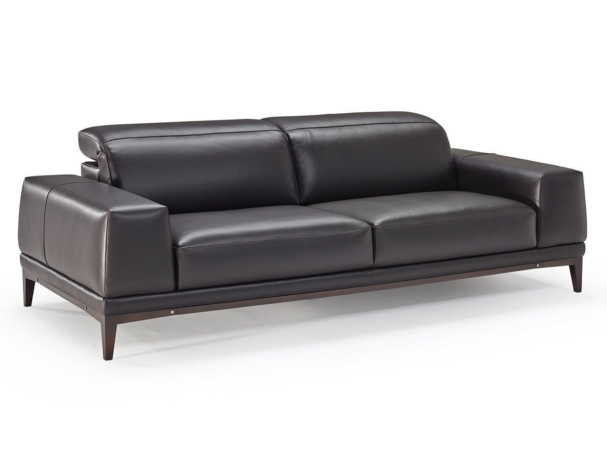 【ナツッジイタリア/NATUZZI ITALIA / GOODS】のBORGHESE / ボルゲーゼ 3人掛けソファ(木脚) 大人の最旬トレンドファッション＆コーディネート founy(ファウニー) 　イタリア　Italy　エレガント 上品　Elegant　クラシック　Classic, Timeless Style　コレクション　Collection, Seasonal Line　シンプル　Simple, Minimal　スタイリッシュ　Stylish, Fashionable　ハンド　Hand, Handmade　フォルム　Silhouette, Form　フォーム　Form　モダン　Modern, Contemporary　ホーム・キャンプ・アウトドア・お取り寄せ　Home Living / Home & Lifestyle / Camping Gear / Outdoor Camping　家具・インテリア　Home Furniture & Interior. Stylish & Functional Living Spaces　その他 インテリア雑貨、家具　Home Decor & Furniture Extras　 other-1|ID: prp329100004969690 ipo3291000000037270471