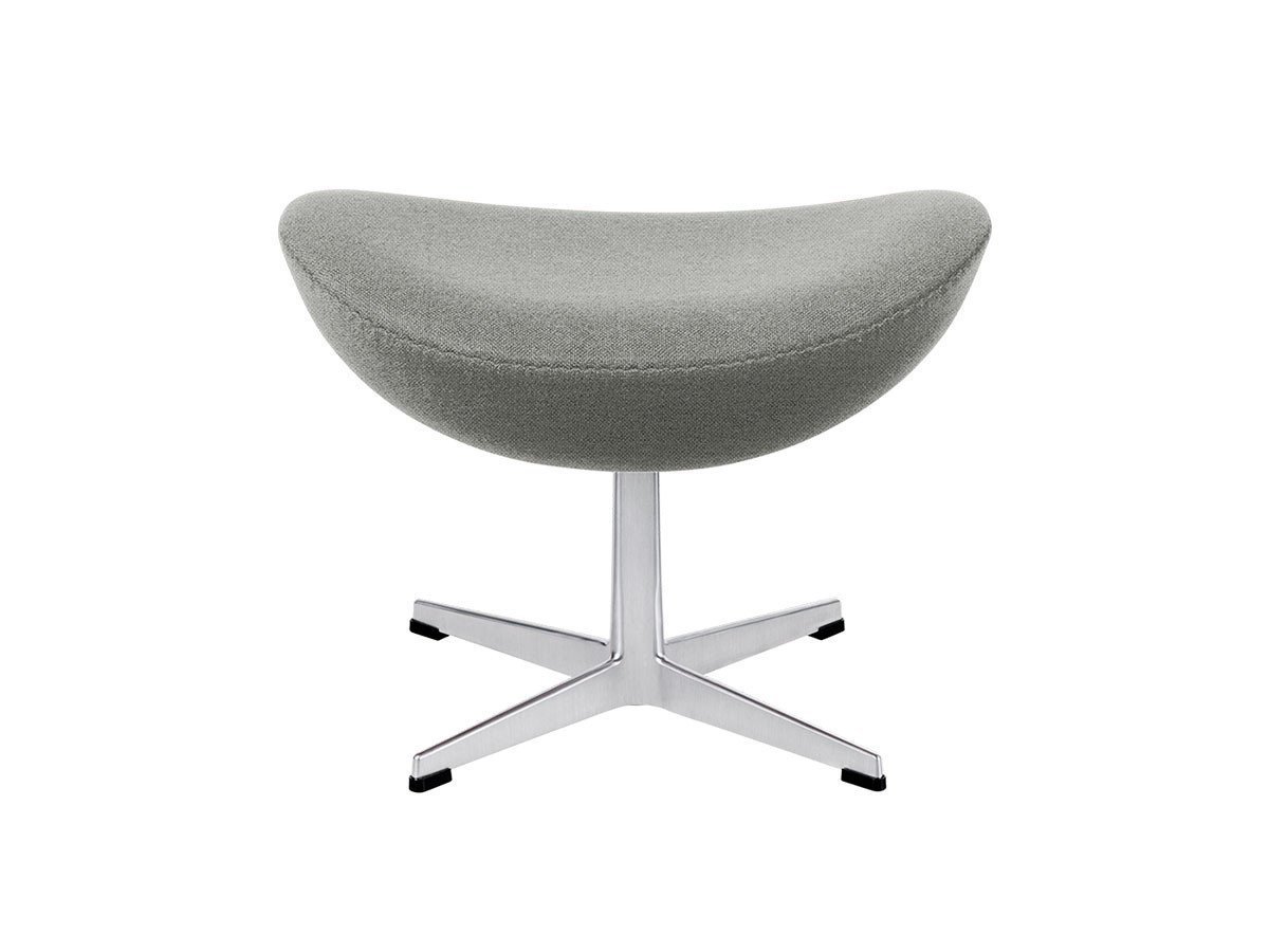 【フリッツ ハンセン/FRITZ HANSEN / GOODS】のEGG / エッグチェア フットスツール 3127 インテリア・キッズ・メンズ・レディースファッション・服の通販 founy(ファウニー) 　インナー　Innerwear　クラシック　Classic, Timeless Style　ドロップ　Drop Shoulder, Dropped Style　ファブリック　Fabric, Textile　送料無料　Free Shipping　おすすめ　Recommended / Our Picks　ホーム・キャンプ・アウトドア・お取り寄せ　Home Living / Home & Lifestyle / Camping Gear / Outdoor Camping　家具・インテリア　Home Furniture & Interior. Stylish & Functional Living Spaces　チェア・椅子　Seating & Chairs　スツール・バースツール　Stools & Bar Stools　張地:ハリンダル 123 ベージュ()、脚部:サテン仕上|ID: prp329100004969937 ipo3291000000037271782