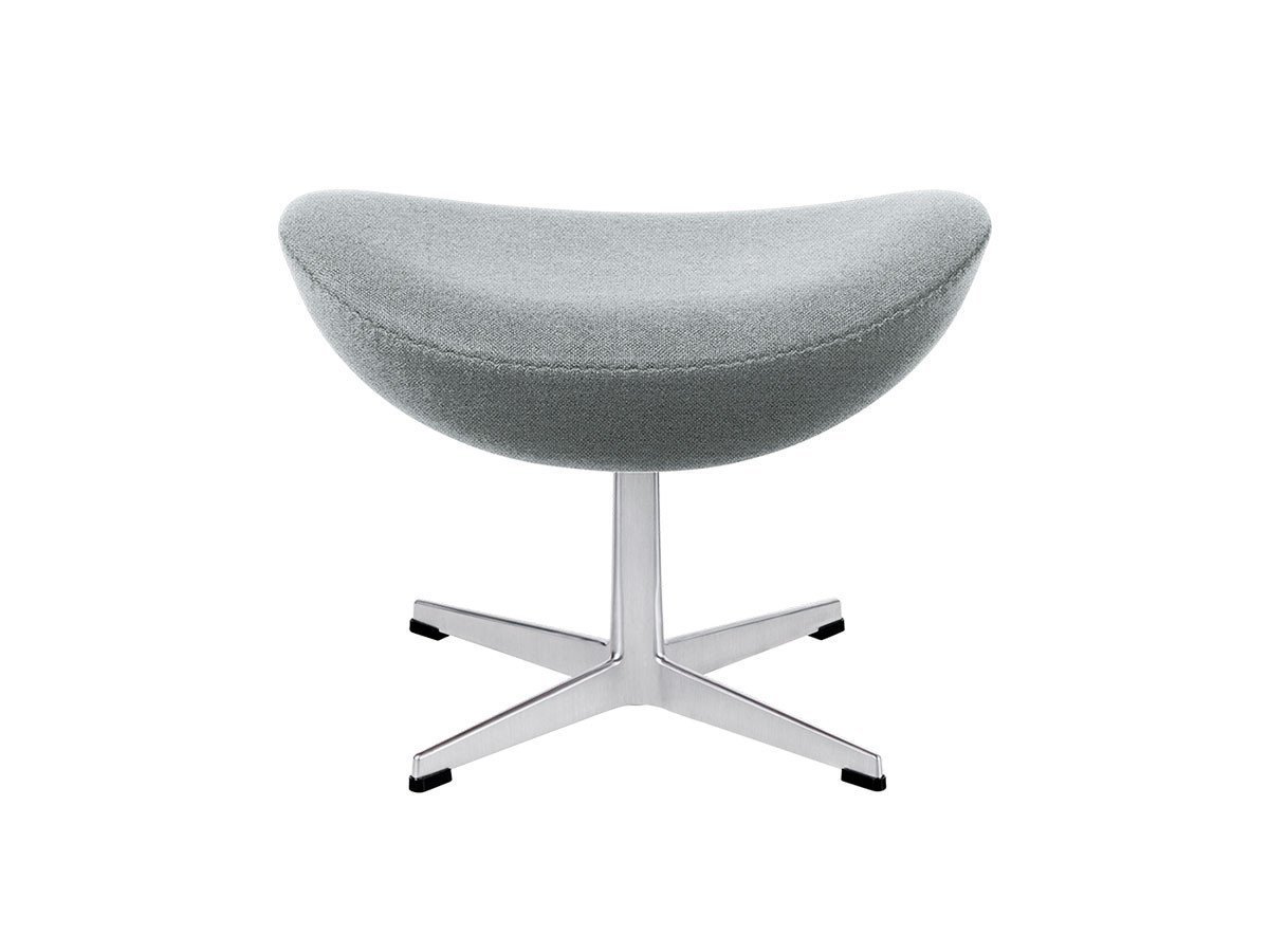【フリッツ ハンセン/FRITZ HANSEN / GOODS】のEGG / エッグチェア フットスツール 3127 インテリア・キッズ・メンズ・レディースファッション・服の通販 founy(ファウニー) 　インナー　Innerwear　クラシック　Classic, Timeless Style　ドロップ　Drop Shoulder, Dropped Style　ファブリック　Fabric, Textile　送料無料　Free Shipping　おすすめ　Recommended / Our Picks　ホーム・キャンプ・アウトドア・お取り寄せ　Home Living / Home & Lifestyle / Camping Gear / Outdoor Camping　家具・インテリア　Home Furniture & Interior. Stylish & Functional Living Spaces　チェア・椅子　Seating & Chairs　スツール・バースツール　Stools & Bar Stools　張地:ハリンダル 130 グレー()、脚部:サテン仕上|ID: prp329100004969937 ipo3291000000037271784