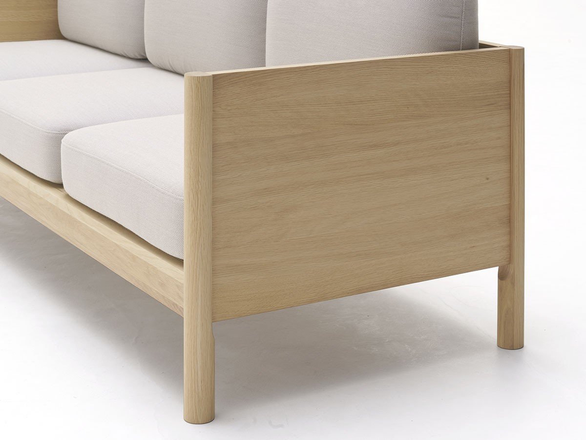 【カリモクニュースタンダード/KARIMOKU NEW STANDARD】のCASTOR LOBBY SOFA 1-SEATER / キャストール ロビーソファー 1シーター インテリア・キッズ・メンズ・レディースファッション・服の通販 founy(ファウニー) 　エレガント 上品　Elegant　クッション　Cushion, Throw Pillow　テーブル　Table, Dining Table　ファブリック　Fabric, Textile　フレーム　Frame, Outline　ホーム・キャンプ・アウトドア・お取り寄せ　Home Living / Home & Lifestyle / Camping Gear / Outdoor Camping　家具・インテリア　Home Furniture & Interior. Stylish & Functional Living Spaces　ソファー　Couches & Sofas　参考イメージ|ID: prp329100004969945 ipo3291000000037271831