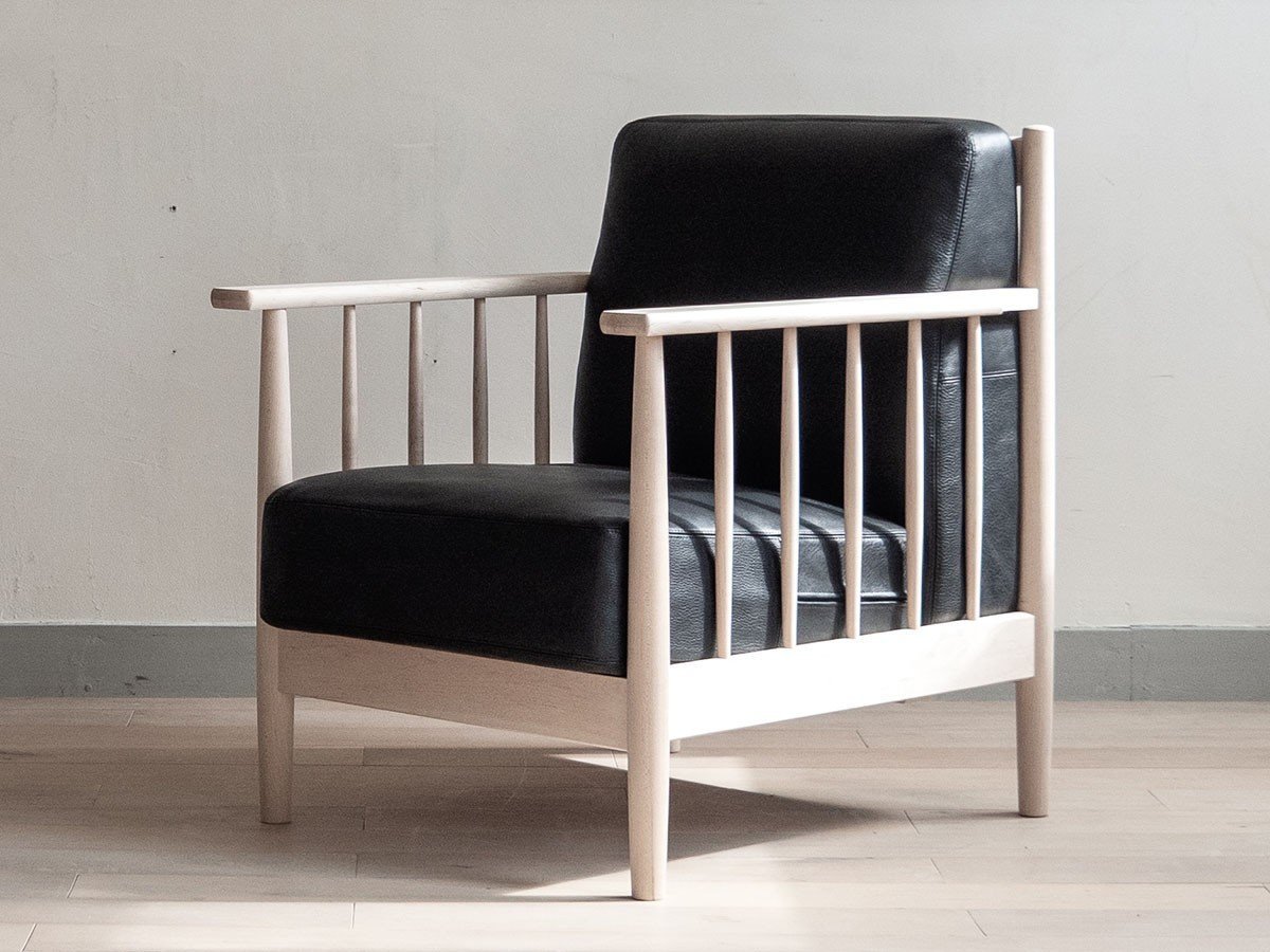 【北の住まい設計社/KITANOSUMAISEKKEISHA / GOODS】のSpoke Sofa S / スポーク ソファ S インテリア・キッズ・メンズ・レディースファッション・服の通販 founy(ファウニー) 　バランス　Balance, Style Balance　ファブリック　Fabric, Textile　リネン　Linen, Linen Fabric　おすすめ　Recommended / Our Picks　ホーム・キャンプ・アウトドア・お取り寄せ　Home Living / Home & Lifestyle / Camping Gear / Outdoor Camping　家具・インテリア　Home Furniture & Interior. Stylish & Functional Living Spaces　ソファー　Couches & Sofas　張地:ブラック(革ランク)、フレーム:イタヤカエデ|ID: prp329100004969963 ipo3291000000037271929