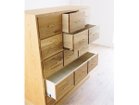【広松木工/Hiromatsu Furniture / GOODS】のFREX / フレックス ハイチェスト 105 同じサイズの引出しが整然と並んでいるように見えますが、実は3つのサイズの引出しが計8杯。一段目は小引|ID: prp329100004970293 ipo3291000000037274130