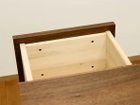 【フライミー ヴェール/FLYMEe vert / GOODS】のMAGAZINE RACK / マガジンラック #15508 引出しは桐材を箱組みした後にウォールナット材を裏からネジで固定し、頑丈な作りになっています。|ID: prp329100004970346 ipo3291000000037274531