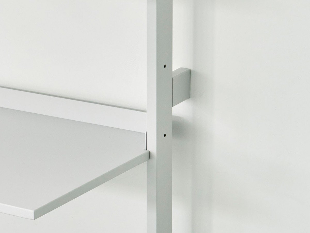 【スティール/stiiilll / GOODS】のShelf double 8plate wood pegboard set / シェルフ 2台 8段 + ウッドペグボード セット インテリア・キッズ・メンズ・レディースファッション・服の通販 founy(ファウニー) 　スリム　Slim, Slim Fit　フォルム　Silhouette, Form　フレーム　Frame, Outline　プレート　Plate, Dish　モダン　Modern, Contemporary　ホーム・キャンプ・アウトドア・お取り寄せ　Home Living / Home & Lifestyle / Camping Gear / Outdoor Camping　家具・インテリア　Home Furniture & Interior. Stylish & Functional Living Spaces　収納家具・キャビネット　Storage Furniture　シェルフ・オープンラック・収納棚　Open Shelf Rack　壁面ビス固定仕様では、壁面にしっかり固定するため、固定フレームに専用の接地パーツが付きます。|ID: prp329100004970409 ipo3291000000037274927