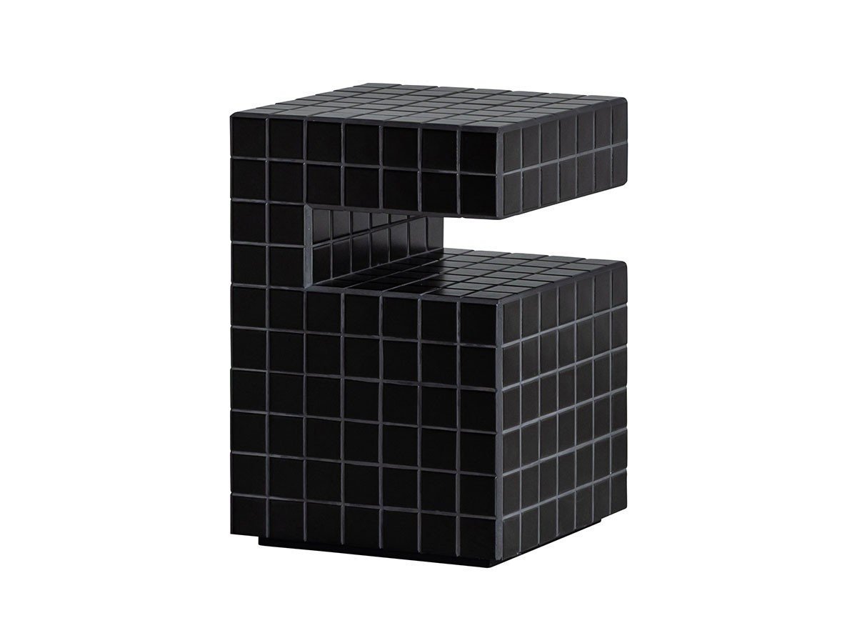 【オアシス/OASIS / GOODS】のTERA SIDE TABLE / テラ サイドテーブル コの字型 インテリア・キッズ・メンズ・レディースファッション・服の通販 founy(ファウニー) 　テーブル　Table, Dining Table　フォルム　Silhouette, Form　モダン　Modern, Contemporary　雑誌　Magazine, Fashion Magazine　ホーム・キャンプ・アウトドア・お取り寄せ　Home Living / Home & Lifestyle / Camping Gear / Outdoor Camping　家具・インテリア　Home Furniture & Interior. Stylish & Functional Living Spaces　テーブル　Dining, Coffee & Side Tables　サイドテーブル・ナイトテーブル　Side & End Tables　ブラック|ID: prp329100004970545 ipo3291000000037275956
