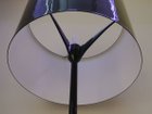 【フロス/FLOS】のSPUN LIGHT F / スパンライト フロア シェードの内側も余計な装飾を省き、光が広範囲へ広がるような設計になっています。|ID: prp329100004971070 ipo3291000000037278790