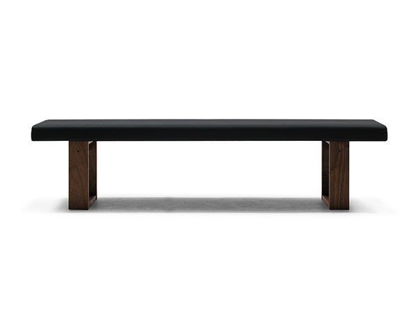 【マスターウォール/MASTERWAL / GOODS】のGROW BENCH / グロウ ベンチ ウッドレッグス インテリア・キッズ・メンズ・レディースファッション・服の通販 founy(ファウニー) 　クッション　Cushion, Throw Pillow　テーブル　Table, Dining Table　フォルム　Silhouette, Form　モダン　Modern, Contemporary　ホーム・キャンプ・アウトドア・お取り寄せ　Home Living / Home & Lifestyle / Camping Gear / Outdoor Camping　家具・インテリア　Home Furniture & Interior. Stylish & Functional Living Spaces　チェア・椅子　Seating & Chairs　ダイニングベンチ・玄関ベンチ　Bench & Dining Benches　張地:脚部:ウォールナット(オイル塗装)、サイズ:幅180cm|ID: prp329100004971092 ipo3291000000037278958