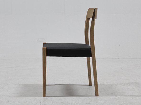 【マスターウォール/MASTERWAL / GOODS】のTR CHAIR / ティーアール チェア インテリア・キッズ・メンズ・レディースファッション・服の通販 founy(ファウニー) 　送料無料　Free Shipping　クッション　Cushion, Throw Pillow　シェイプ　Shape, Slim Fit　フレーム　Frame, Outline　軽量　Lightweight, Ultra Light　ホーム・キャンプ・アウトドア・お取り寄せ　Home Living / Home & Lifestyle / Camping Gear / Outdoor Camping　家具・インテリア　Home Furniture & Interior. Stylish & Functional Living Spaces　チェア・椅子　Seating & Chairs　ダイニングチェア・木製チェア　Dining Chairs　フレーム:ホワイトオーク|ID: prp329100004971097 ipo3291000000037279030