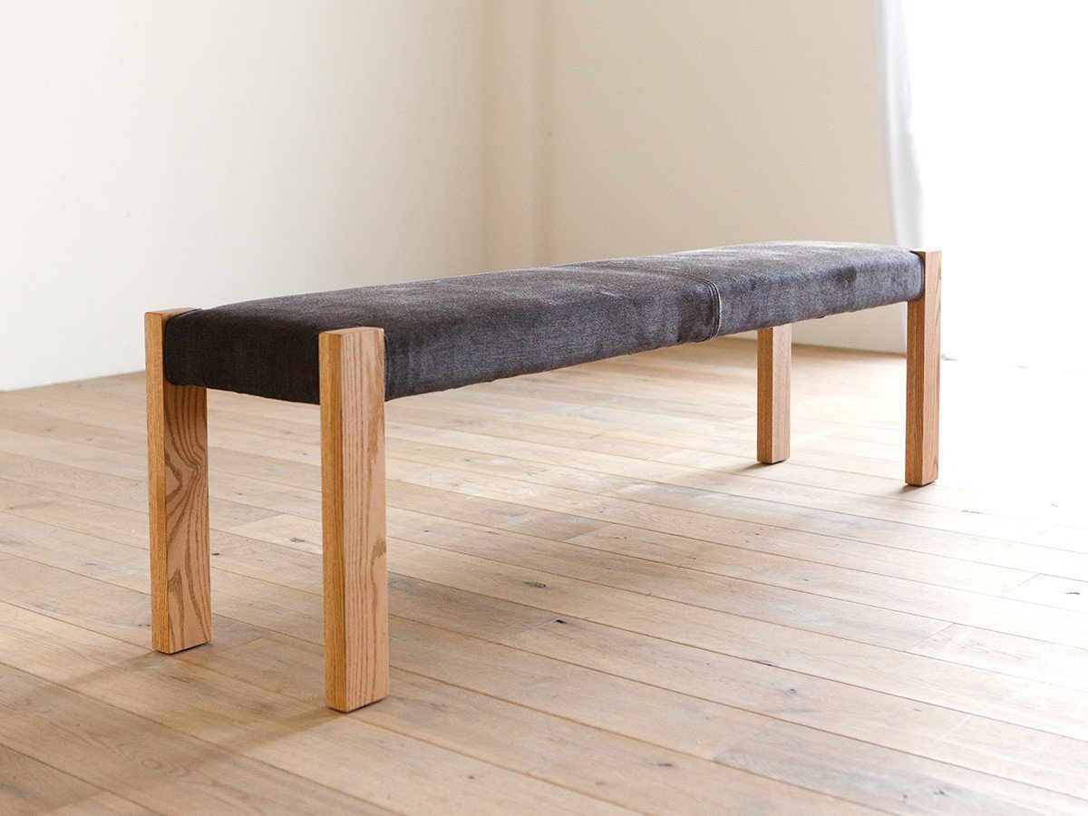 【ヒラシマ/HIRASHIMA / GOODS】のCARAMELLA Bench C / カラメッラ ベンチ C インテリア・キッズ・メンズ・レディースファッション・服の通販 founy(ファウニー) 　クッション　Cushion, Throw Pillow　バランス　Balance, Style Balance　ファブリック　Fabric, Textile　ホーム・キャンプ・アウトドア・お取り寄せ　Home Living / Home & Lifestyle / Camping Gear / Outdoor Camping　家具・インテリア　Home Furniture & Interior. Stylish & Functional Living Spaces　チェア・椅子　Seating & Chairs　ダイニングベンチ・玄関ベンチ　Bench & Dining Benches　張地:脚部:オーク|ID: prp329100004971106 ipo3291000000037279090