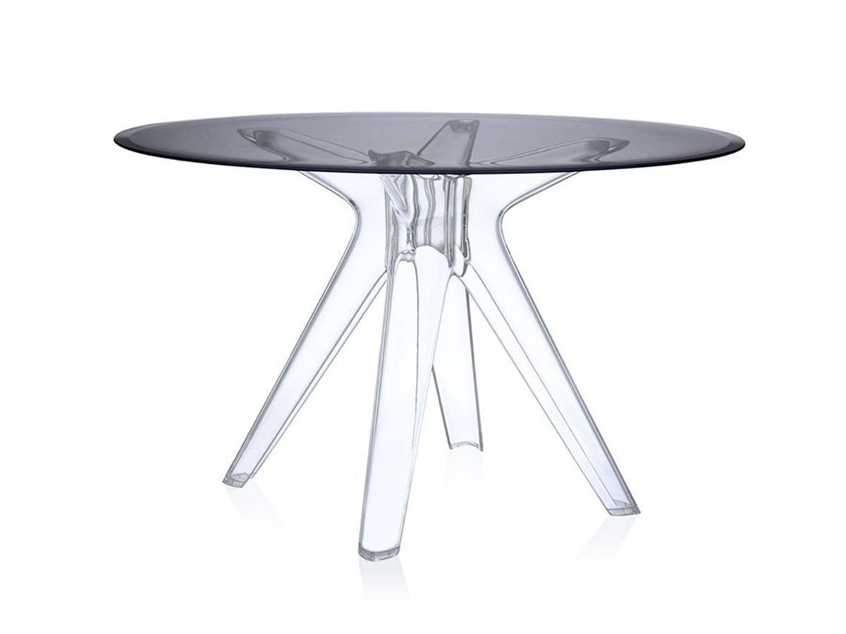 【カルテル/Kartell / GOODS】のSIR GIO ROUND / サージオ ラウンド インテリア・キッズ・メンズ・レディースファッション・服の通販 founy(ファウニー) 　エレガント 上品　Elegant　ガラス　Glass, Glassware　テーブル　Table, Dining Table　ラウンド　Round, Round Neck　ホーム・キャンプ・アウトドア・お取り寄せ　Home Living / Home & Lifestyle / Camping Gear / Outdoor Camping　家具・インテリア　Home Furniture & Interior. Stylish & Functional Living Spaces　テーブル　Dining, Coffee & Side Tables　ダイニングテーブル・食卓テーブル　Dining Tables　ホーム・キャンプ・アウトドア・お取り寄せ　Home Living / Home & Lifestyle / Camping Gear / Outdoor Camping　家具・インテリア　Home Furniture & Interior. Stylish & Functional Living Spaces　テーブル　Dining, Coffee & Side Tables　カフェテーブル・丸型テーブル　Cafe & Bistro Tables　天板スモーク、脚部トランスペアレント|ID: prp329100004971340 ipo3291000000037280585